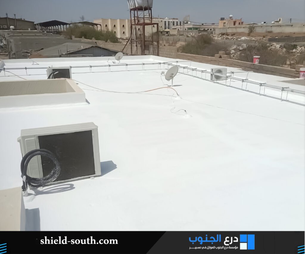 شركة عزل أسطح برجال ألمع | حماية مضمونة من الأمطار والحرارة بأفضل المواد عزل اسمنتي للاسطح برجال ألمع